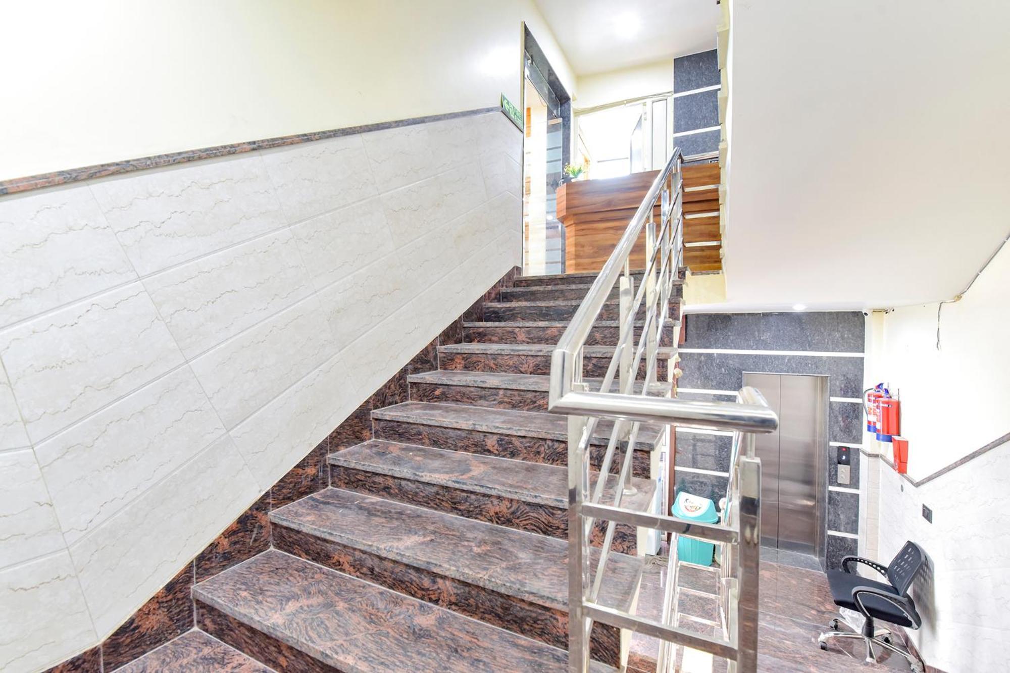 Fabhotel Elite Clement Town Ngoại thất bức ảnh